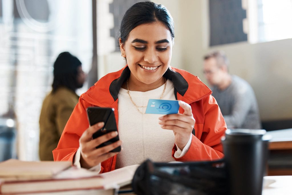 How to Accelerate the Shift to Cashless Payments in Universities with B4B payment cards